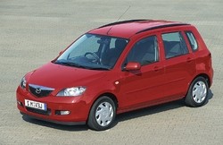  Mazda 2 (DY)