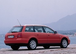 Фотография Audi A4 QUATTRO [USA] Avant (US)